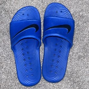 Nike slides